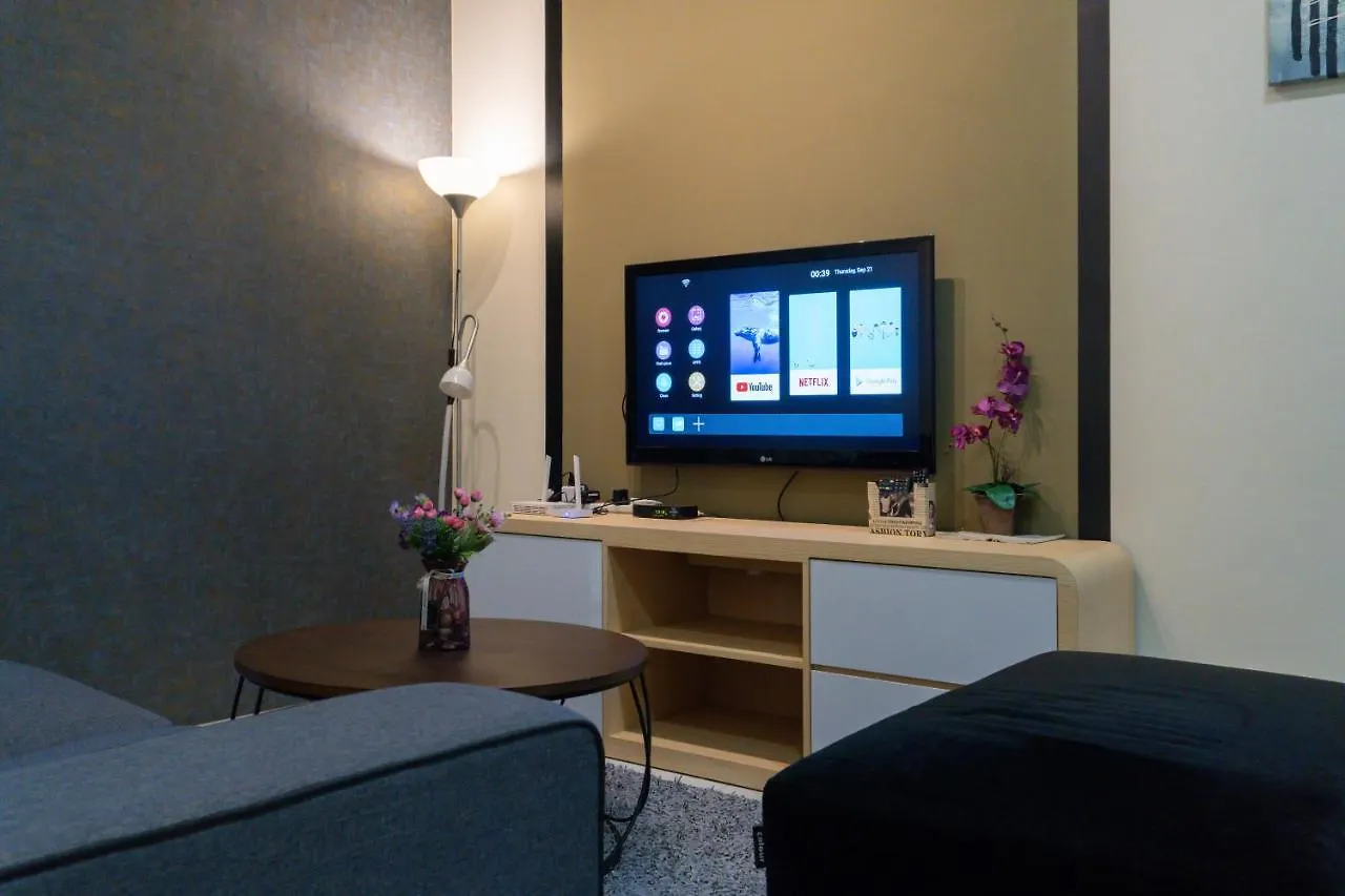 Mount Austin #Akademik Suite Floral Deer Studio 2-4Pax #Mspro Johor Bahru 0*,  Malaysia